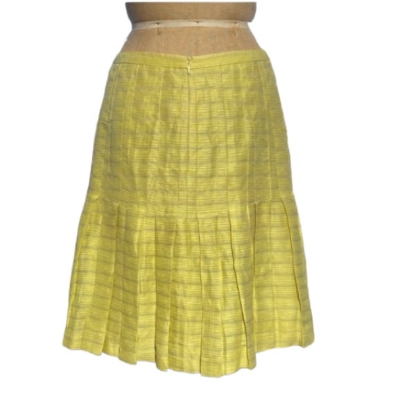 Akris Punto Striped Pleated High Waisted Knee Length Skirt - Picture 5 of 8